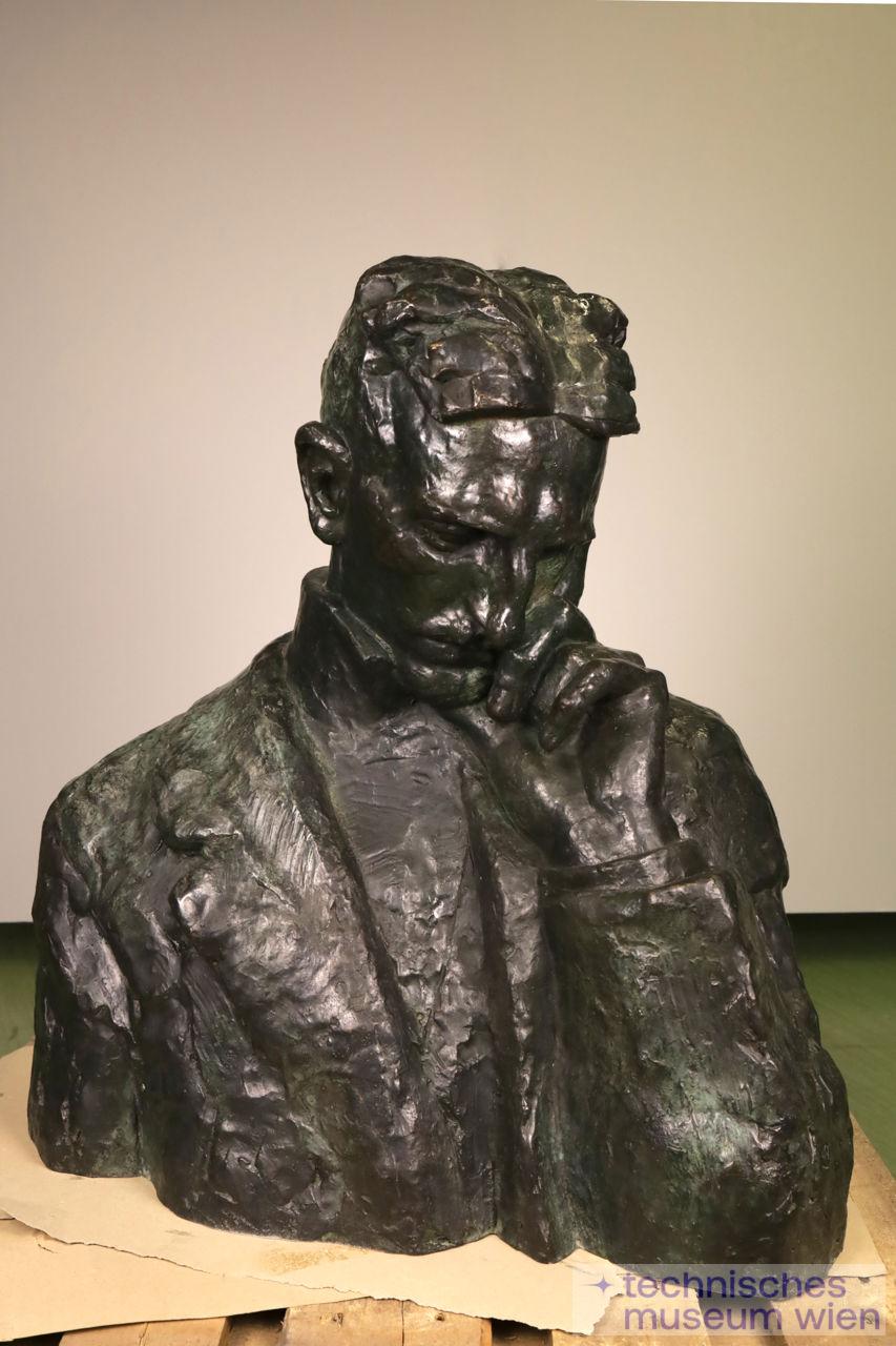 Büste "Nikola TESLA"