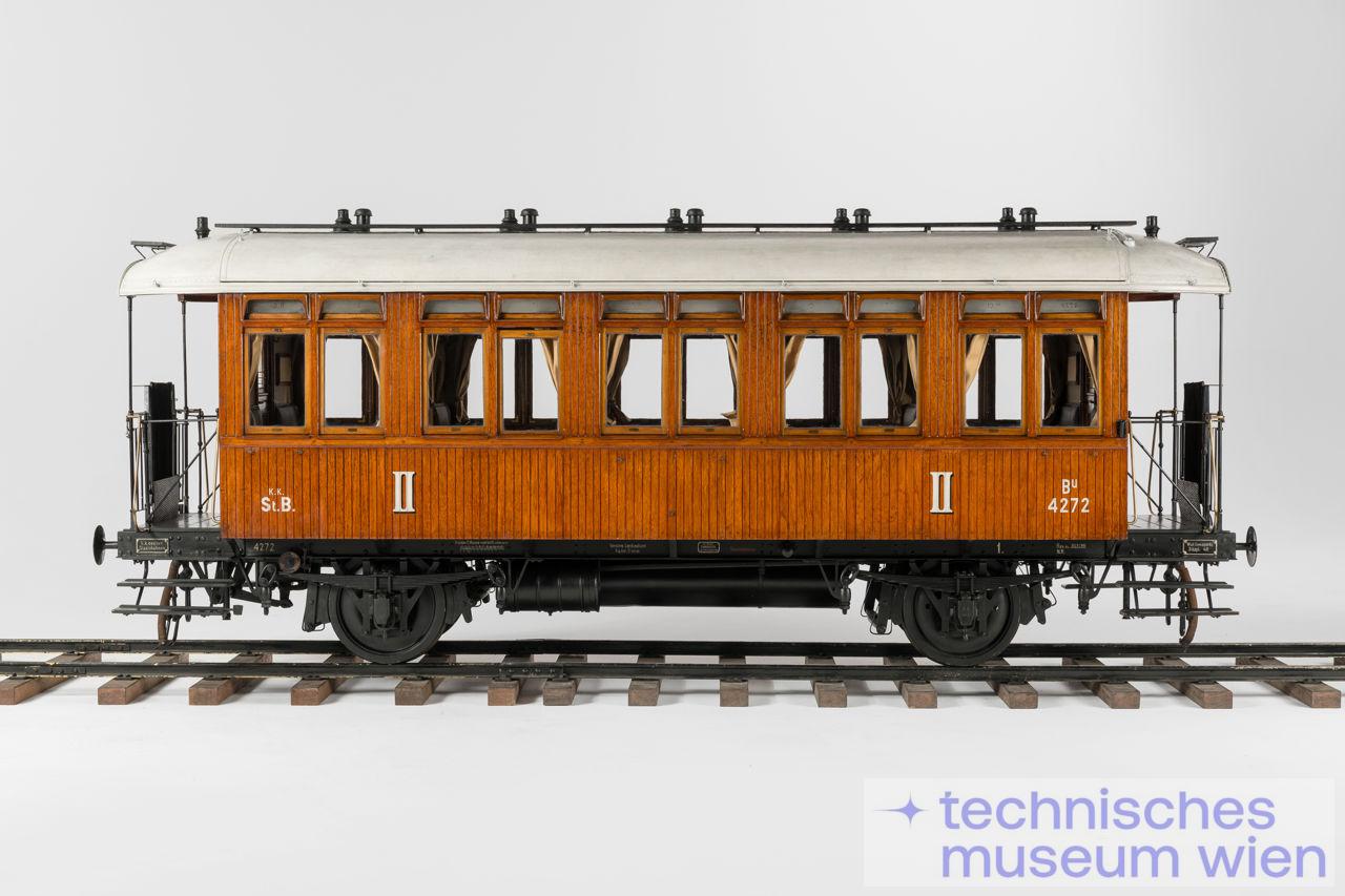 2-achsiger Personenwagen der kkStB, 2.Klasse Bu, Nr. 4272 der Wiener Stadtbahn
